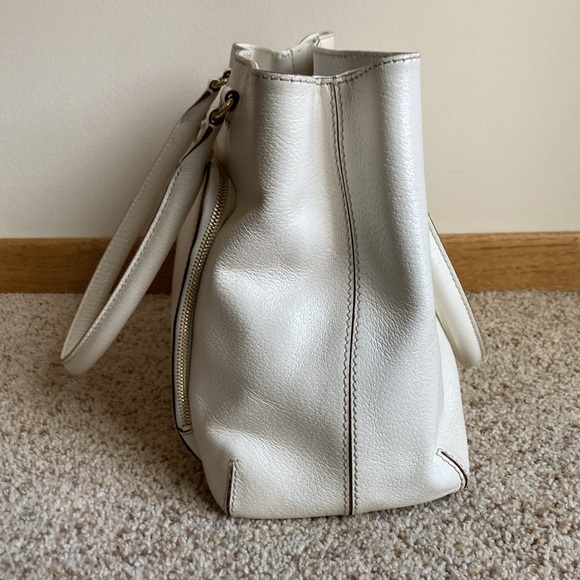Kate Spade White Pebble Grain Leather Shoulder Bag Purse w/ Dust Bag - Picture 9 of 16